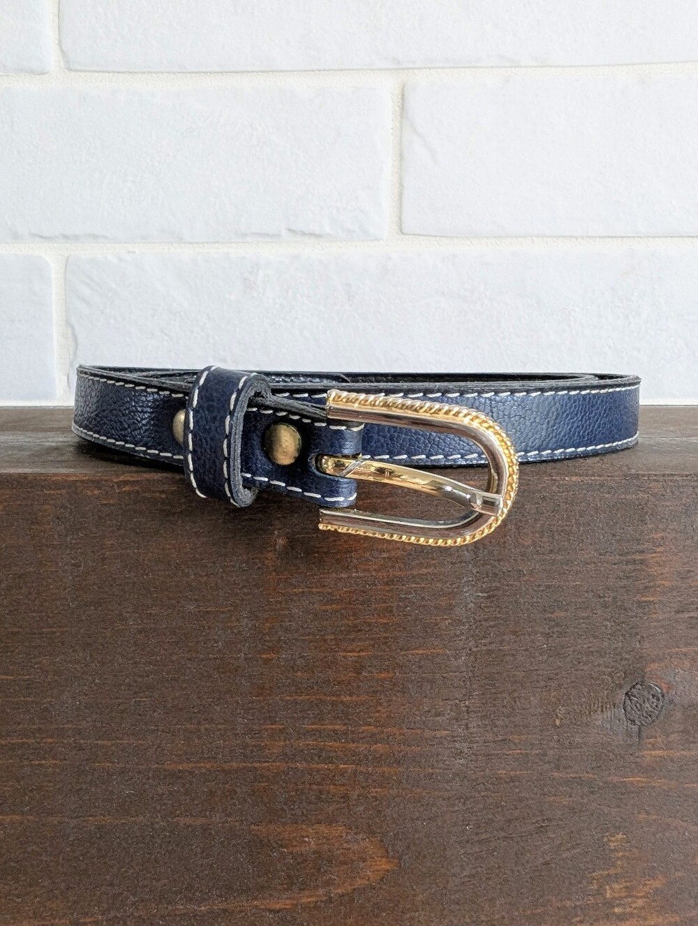 Vintage Two Tone Buckle Narrow Skinny Dark Blue Leather Belt 32